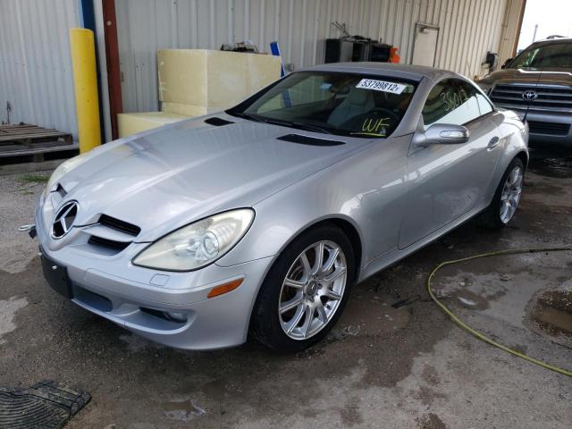 WDBWK56F48F154506 - 2008 MERCEDES-BENZ SLK 350 SILVER photo 2