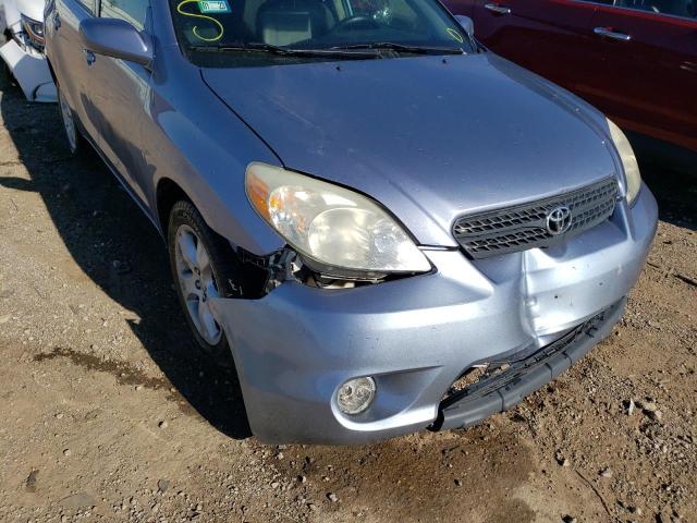 2T1KR32EX5C552000 - 2005 TOYOTA MATRIX BLUE photo 9