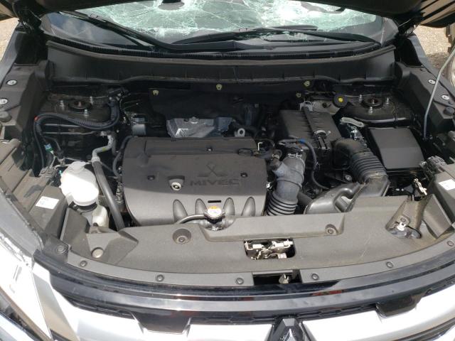 JA4ARUAU6NU003174 - 2022 MITSUBISHI OUTLANDER შავი ფოტო 7