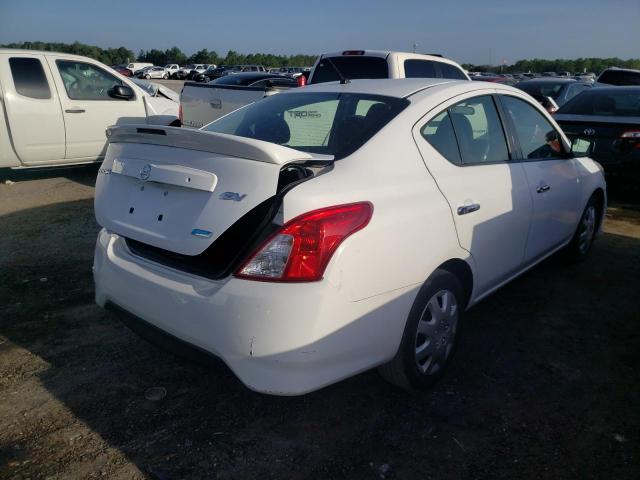 3N1CN7AP2GL867841 - 2016 NISSAN VERSA S WHITE photo 4