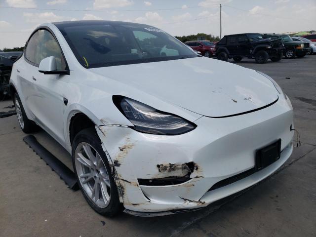 5YJYGDEE6MF106275 - 2021 TESLA MODEL Y Белый фото 1