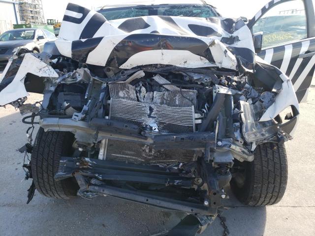 1GCGSCEN7K1146424 - 2019 CHEVROLET COLORADO L TWO TONE photo 7