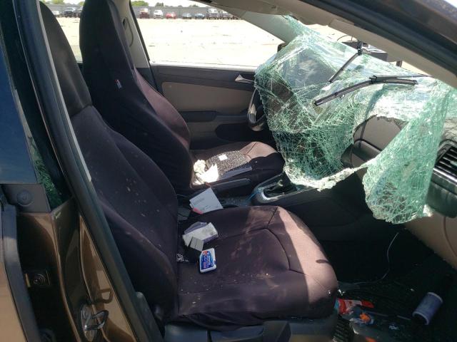 3VW2K7AJ6CM365543 - 2012 VOLKSWAGEN JETTA BASE BROWN photo 5