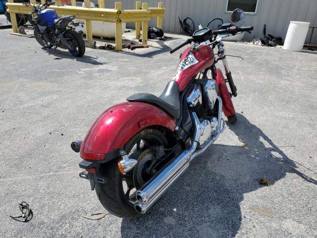 JH2SC6126JK300139 - 2018 HONDA VT1300 CX RED photo 4