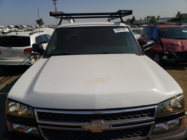 1GBGC24U15E325849 - 2005 CHEVROLET SILVERADO WHITE photo 7