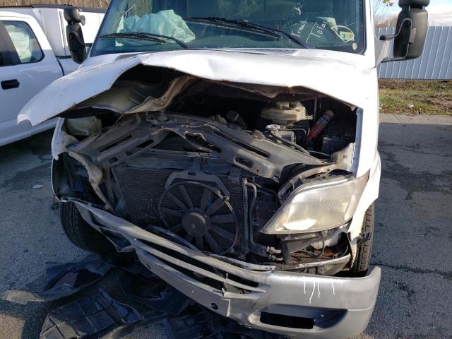 WD0PD644365854986 - 2006 DODGE SPRINTER 2 WHITE photo 9