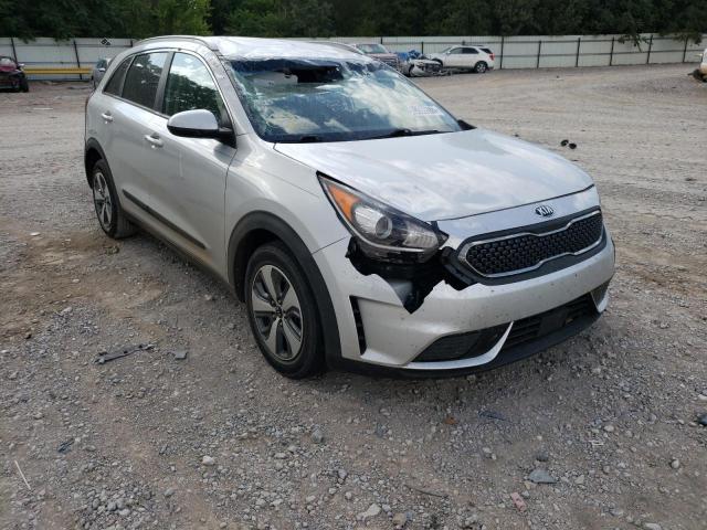 KNDCB3LCXK5218015 - 2019 KIA NIRO FE SILVER photo 9