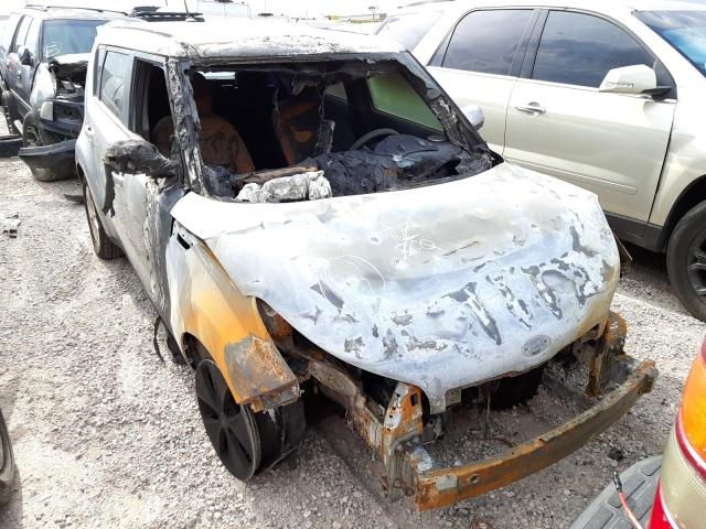 KNDJN2A29E7709462 - 2014 KIA SOUL SILVER photo 1