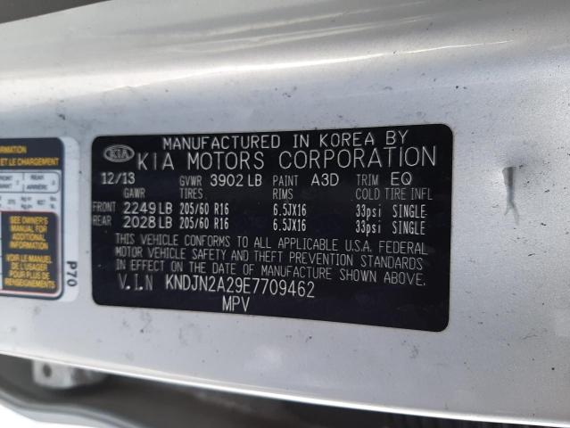 KNDJN2A29E7709462 - 2014 KIA SOUL SILVER photo 10