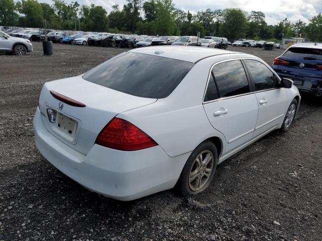 1HGCM558X7A210768 - 2007 HONDA ACCORD EX  photo 4