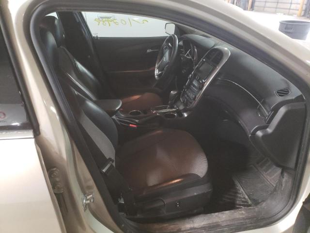 1G11C5SL2FF330060 - 2015 CHEVROLET MALIBU 1LT 奶油色 照片 5