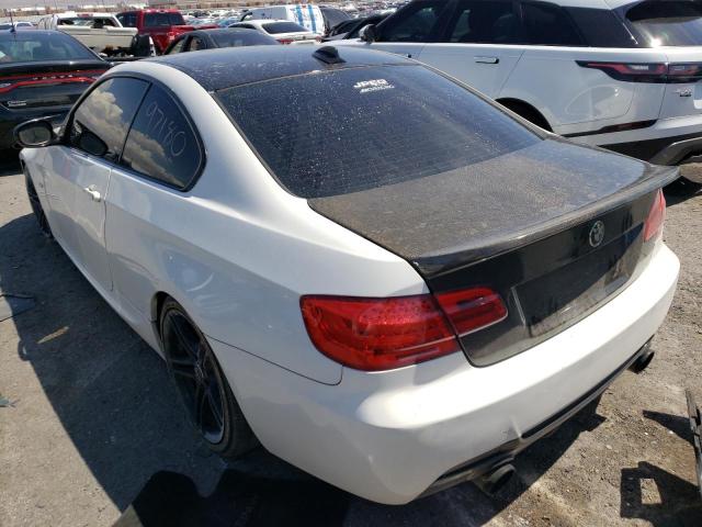 WBAKG1C51BE617976 - 2011 BMW 335 IS TWO TONE photo 3