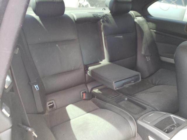 WBAKG1C51BE617976 - 2011 BMW 335 IS TWO TONE photo 6