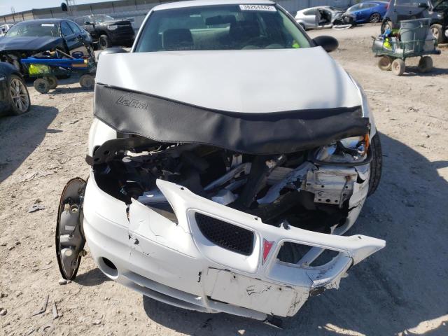 1G2NF52E24C247281 - 2004 PONTIAC GRAND AM S WHITE photo 9