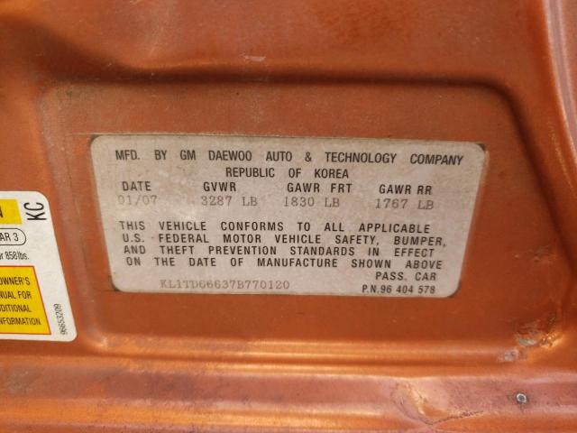 KL1TD66637B770120 - 2007 CHEVROLET AVEO BASE ORANGE photo 10