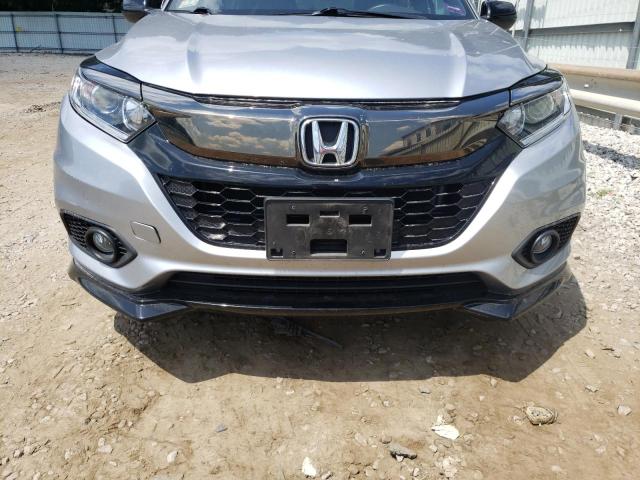 3CZRU6H19KG729943 - 2019 HONDA HR-V SPORT SILVER photo 9