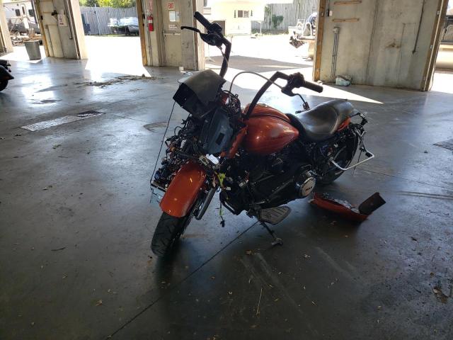 1HD1KHM18BB671373 - 2011 HARLEY-DAVIDSON FLTRX 橙色 照片 2