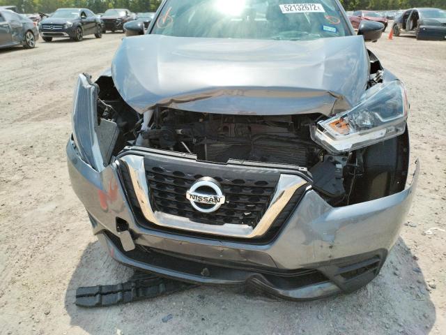 3N1CP5CU7KL542631 - 2019 NISSAN KICKS S GRAY photo 9