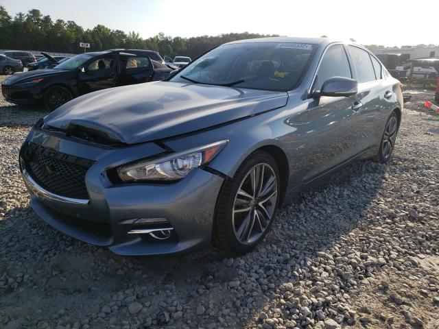 JN1AV7AP9GM490132 - 2016 INFINITI Q50 HYBRID GRAY photo 2