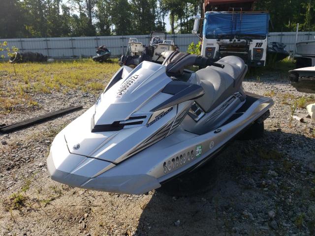 YAMA3920B212 - 2012 YAMAHA JETSKI SILVER photo 2