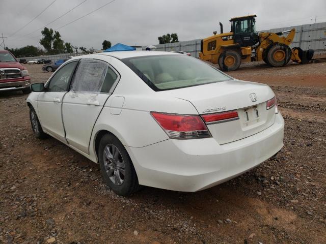 1HGCP2F4XCA011778 - 2012 HONDA ACCORD LXP WHITE photo 3