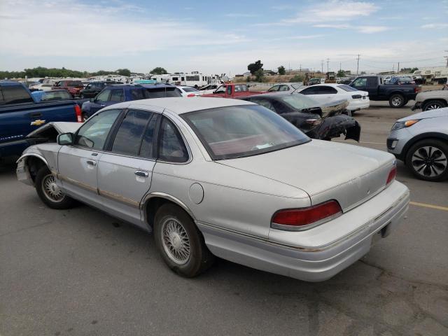 2FACP74W4NX126411 - 1992 FORD CROWN VICT SILVER photo 3