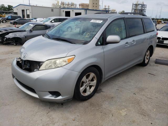 5TDKK3DC0BS125458 - 2011 TOYOTA SIENNA LE SILVER photo 2