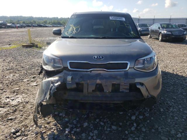 KNDJN2A22G7325476 - 2016 KIA SOUL GRAY photo 9