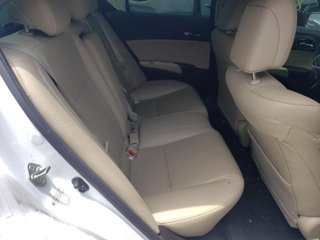 19UDE2F32HA012660 - 2017 ACURA ILX BASE W أبيض صورة 6