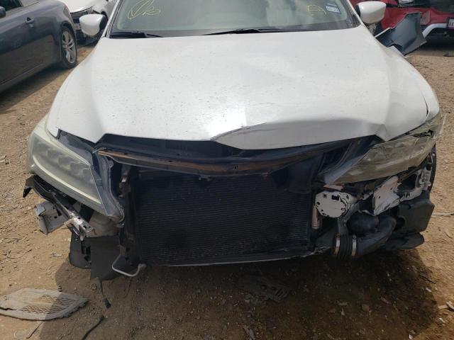 19UDE2F32HA012660 - 2017 ACURA ILX BASE W أبيض صورة 9