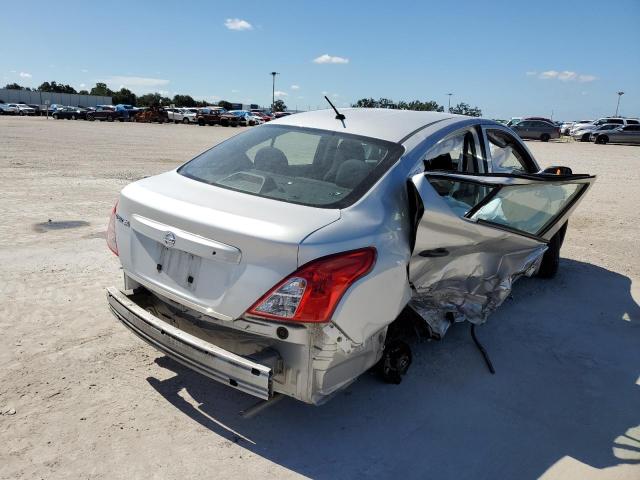 3N1CN7AP4FL810314 - 2015 NISSAN VERSA S/S SILVER photo 4