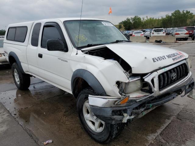 5TEWN72N22Z095743 - 2002 TOYOTA TACOMA XTR WHITE photo 1