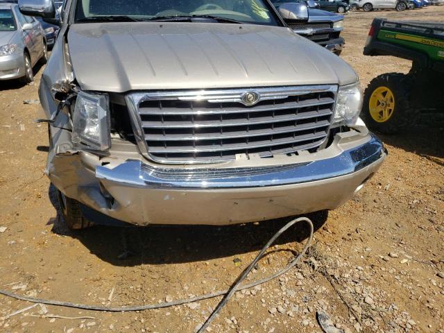 1A8HW58P49F713809 - 2009 CHRYSLER ASPEN LIMI TAN photo 9