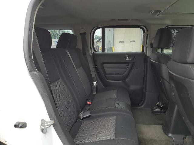 5GTEN13EX88166052 - 2008 HUMMER H3 WHITE photo 6