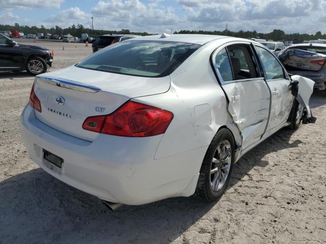 JNKCV61E59M303078 - 2009 INFINITI G37 BASE WHITE photo 4