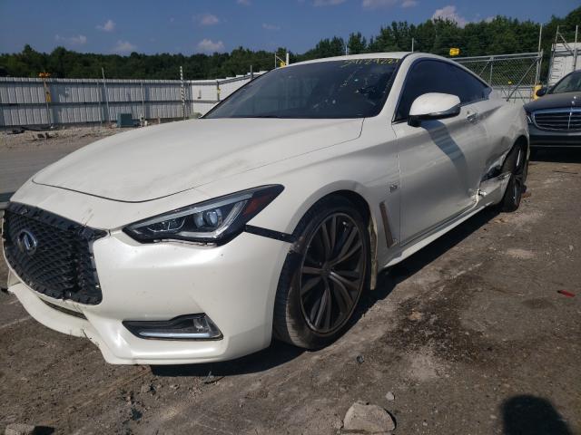 JN1EV7EK2JM340306 - 2018 INFINITI Q60 LUXE 3 WHITE photo 2