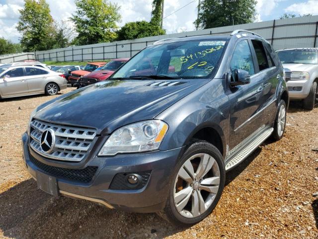 4JGBB8GB1BA742229 - 2011 MERCEDES-BENZ ML 350 4MA BLUE photo 2