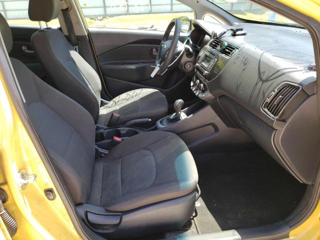 KNADM4A33G6658177 - 2016 KIA RIO LX YELLOW photo 5