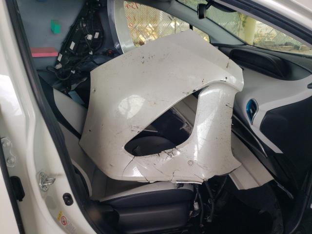 JTDKARFP6H3041967 - 2017 TOYOTA PRIUS PRIM 白色 照片 5