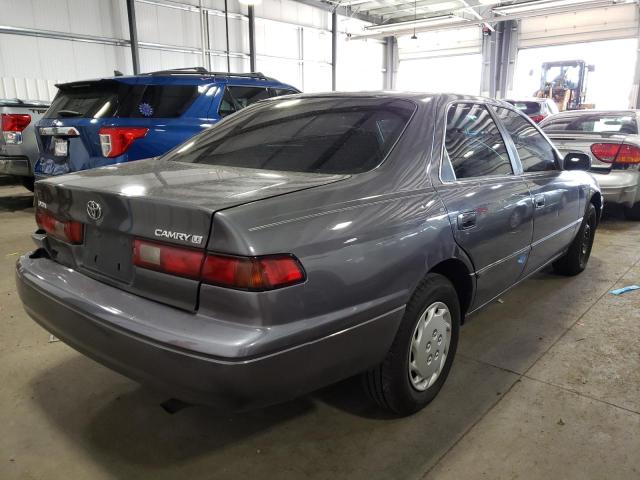 4T1BG22K4VU097679 - 1997 TOYOTA CAMRY CE GRAY photo 4