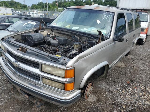 1GBFK16R3XJ331339 - 1999 CHEVROLET SUBURBAN K TAN photo 2