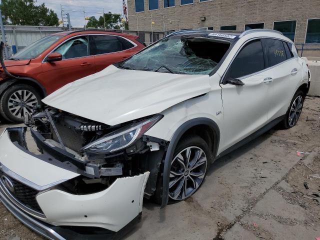 SJKCH5CR1JA044031 - 2018 INFINITI QX30 BASE WHITE photo 2