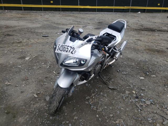 JS1VT54A932101795 - 2003 SUZUKI SV1000 SK3 SILVER photo 2