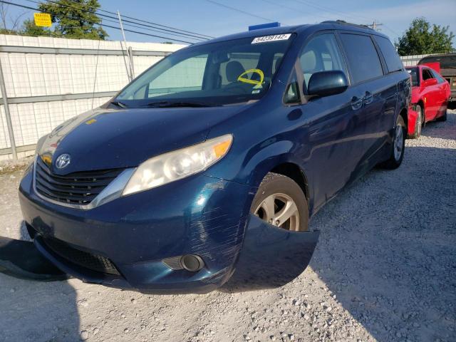 5TDKK3DC6BS038390 - 2011 TOYOTA SIENNA LE BLUE photo 2