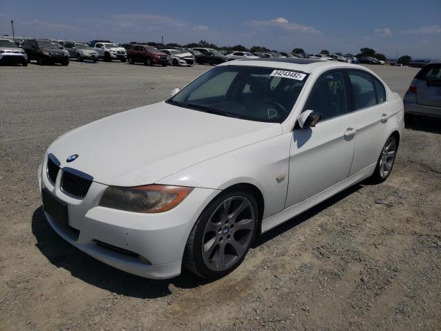 WBAVB33506KR79358 - 2006 BMW 330 I WHITE photo 2