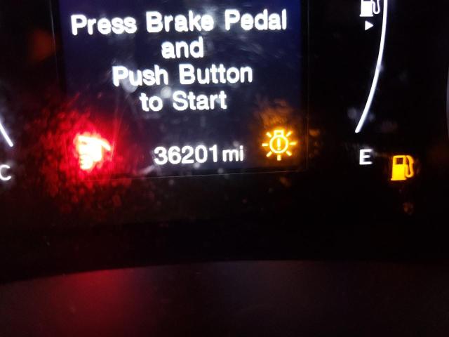 ZACCJBAB9JPJ41163 - 2018 JEEP RENEGADE S WHITE photo 8