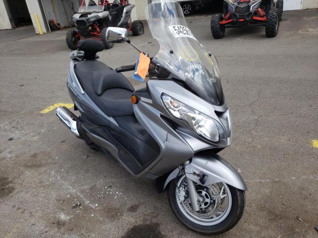 JS1CK44B3B2100783 - 2011 SUZUKI AN400 A GRAY photo 1