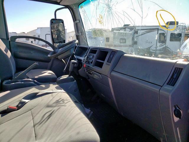 54DC4W1BXJS811584 - 2018 ISUZU NPR HD Beyaz fotoğraf 5