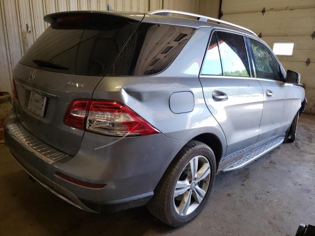 4JGDA5HBXCA078572 - 2012 MERCEDES-BENZ ML 350 4MA GRAY photo 4