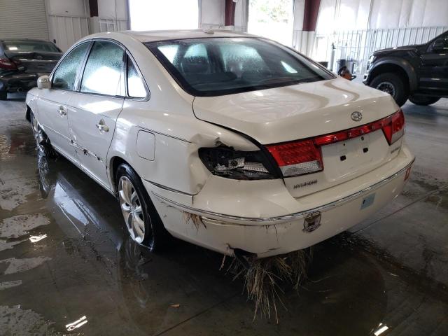 KMHFC46FX8A263151 - 2008 HYUNDAI AZERA SE WHITE photo 3